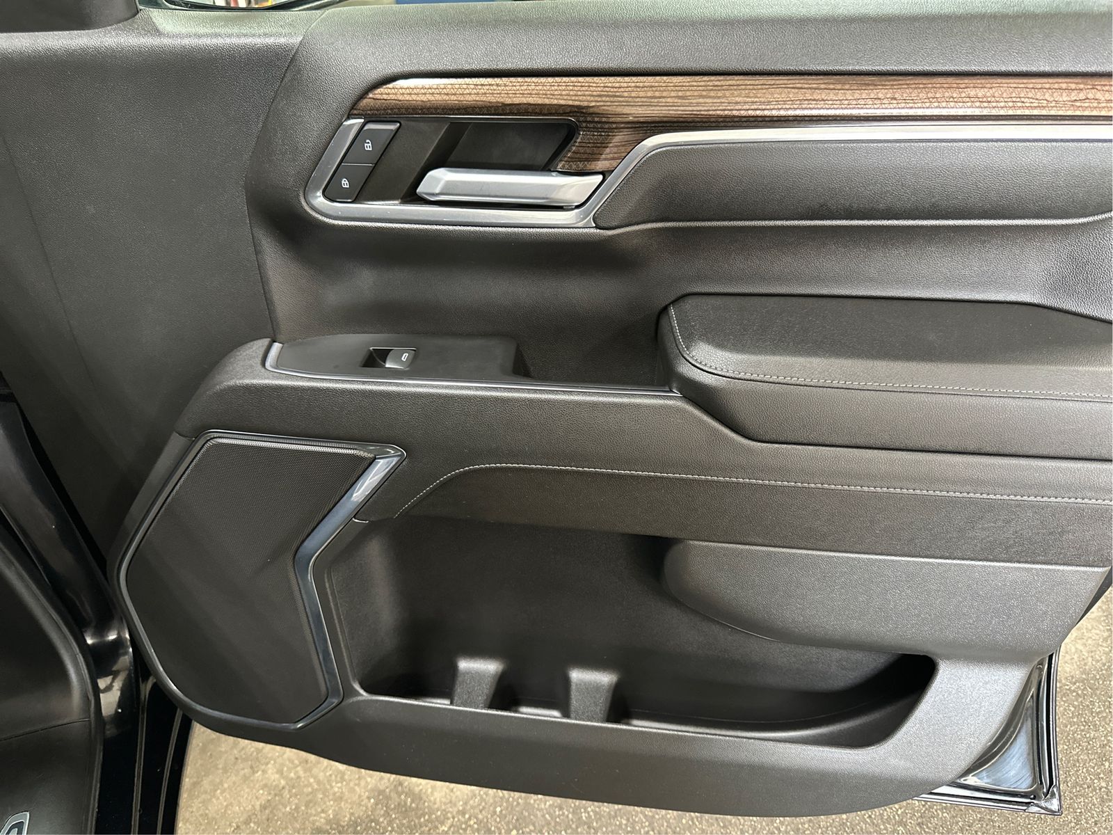 2023 Chevrolet Silverado 1500 LT - Photo 21