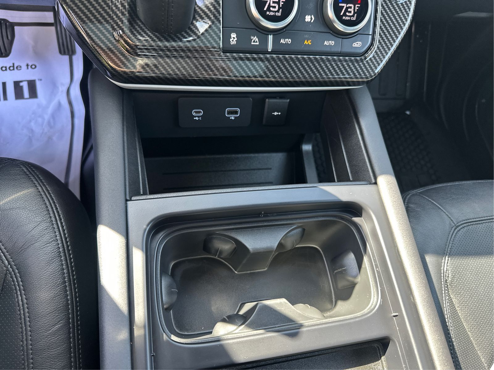 2024 Land Rover Defender S - Photo 17