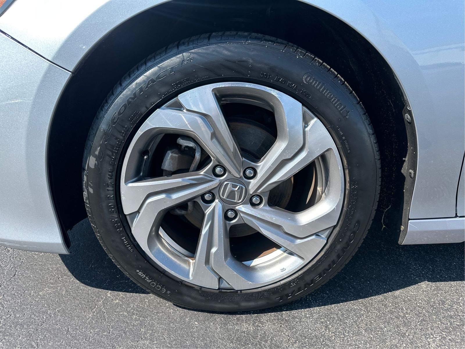 2018 Honda Accord EX - Photo 22