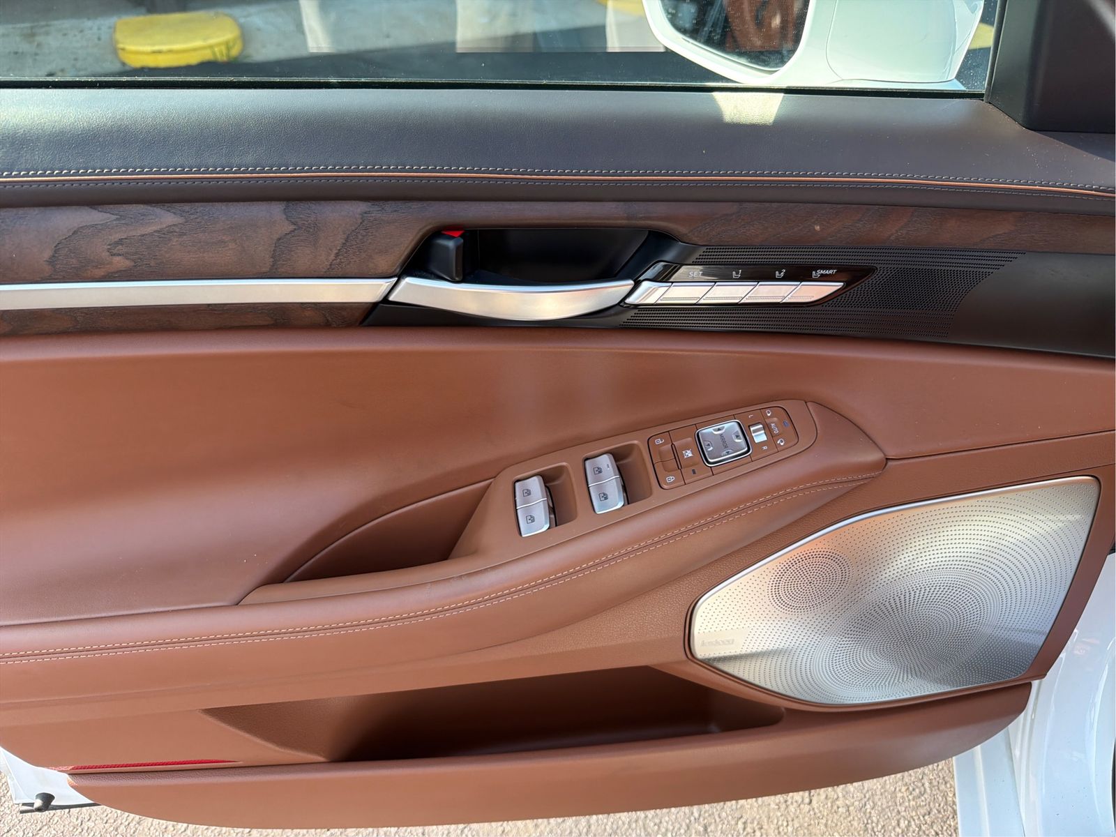 2022 GENESIS G90 Premium - Photo 21