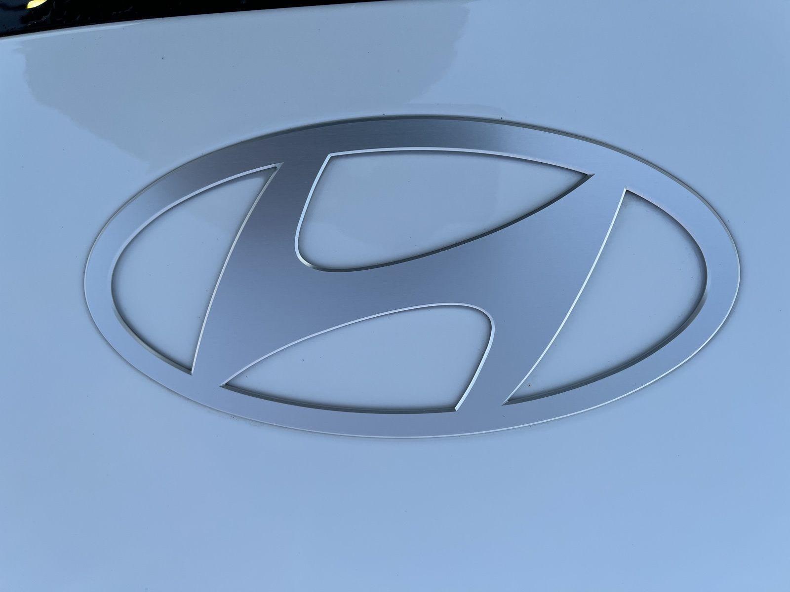 2025 Hyundai Sonata SE - Photo 39
