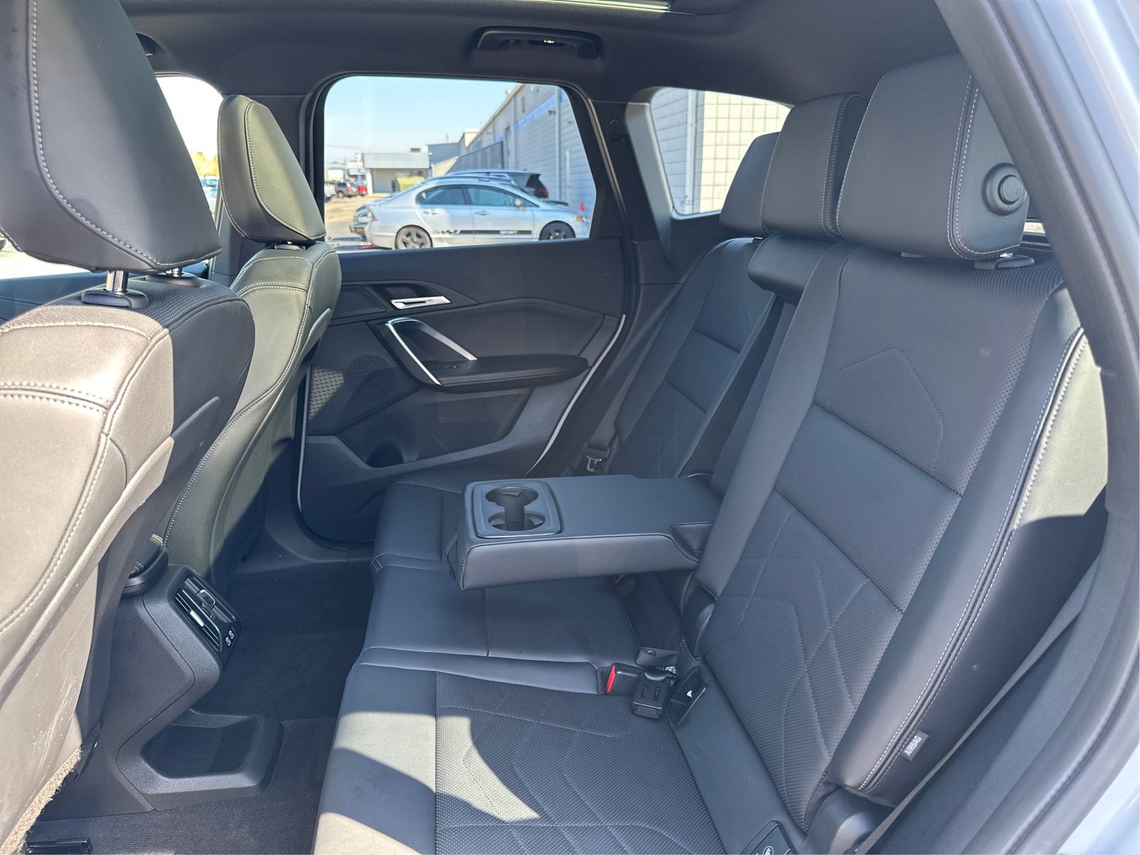 2025 BMW X1 28i - Photo 10