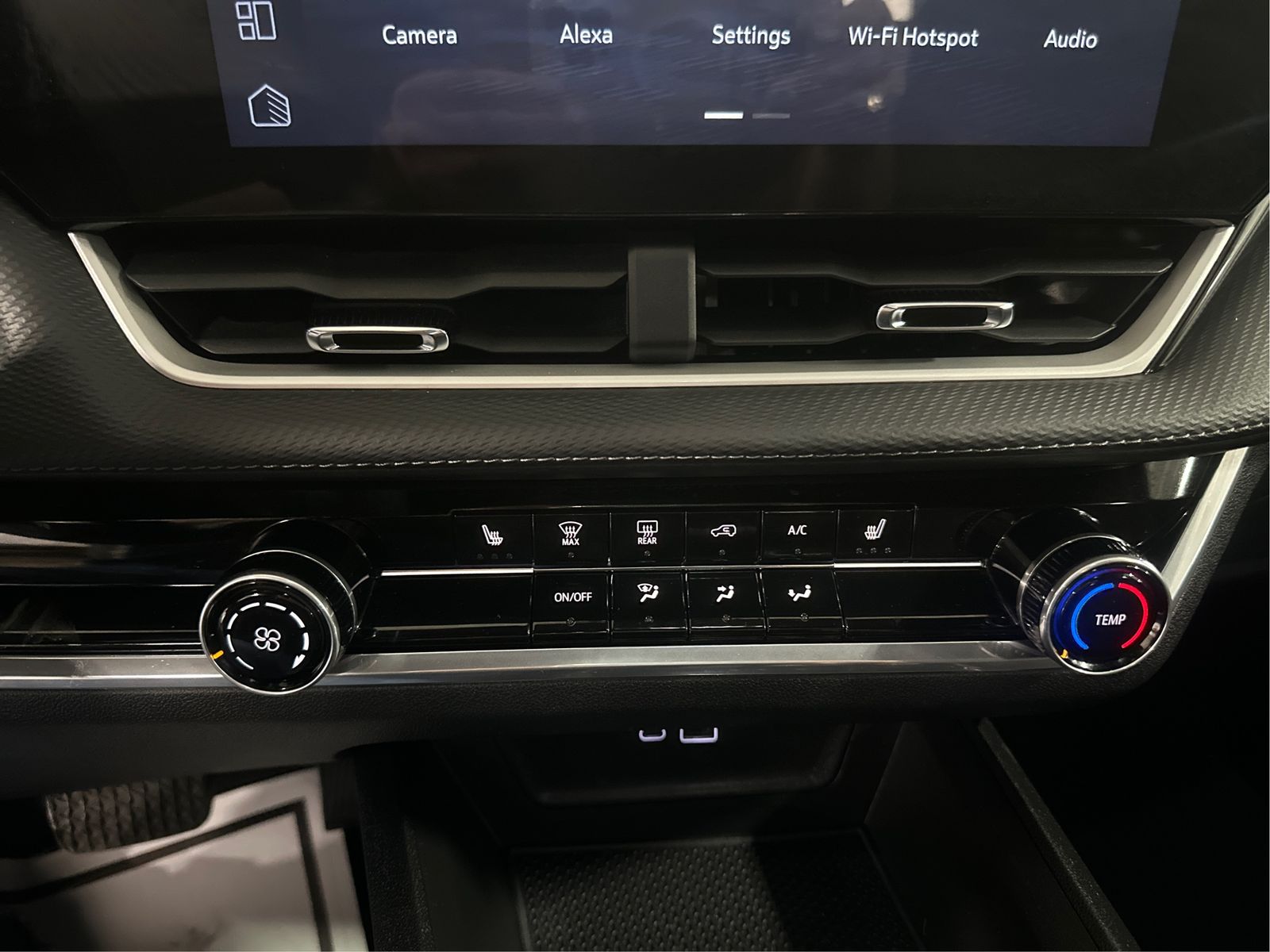 2025 Chevrolet Equinox LT - Photo 27