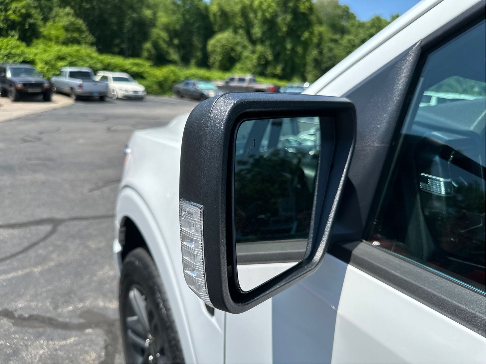 2023 Ford F-150 XLT - Photo 25