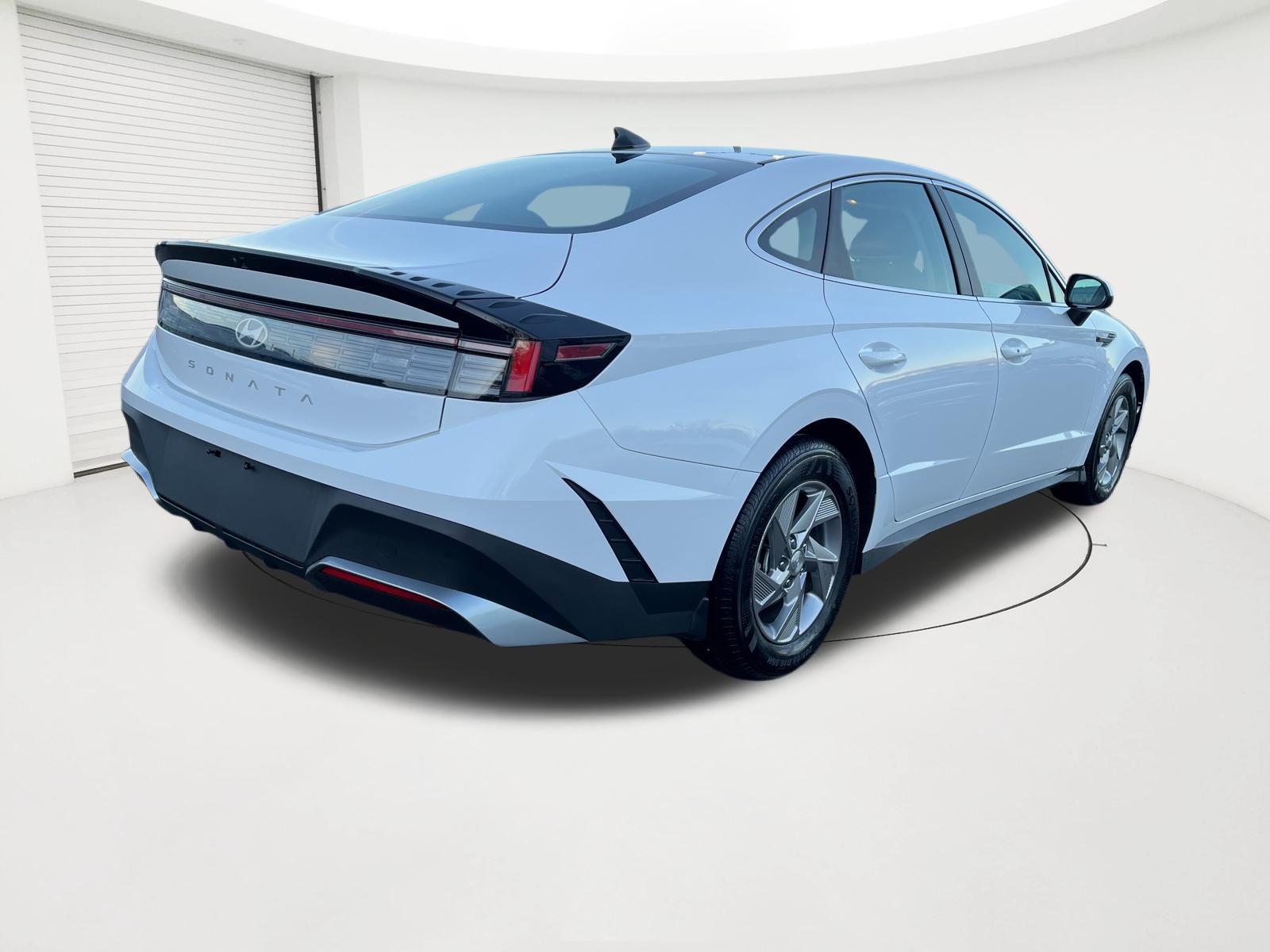 2025 Hyundai Sonata SE - Photo 7