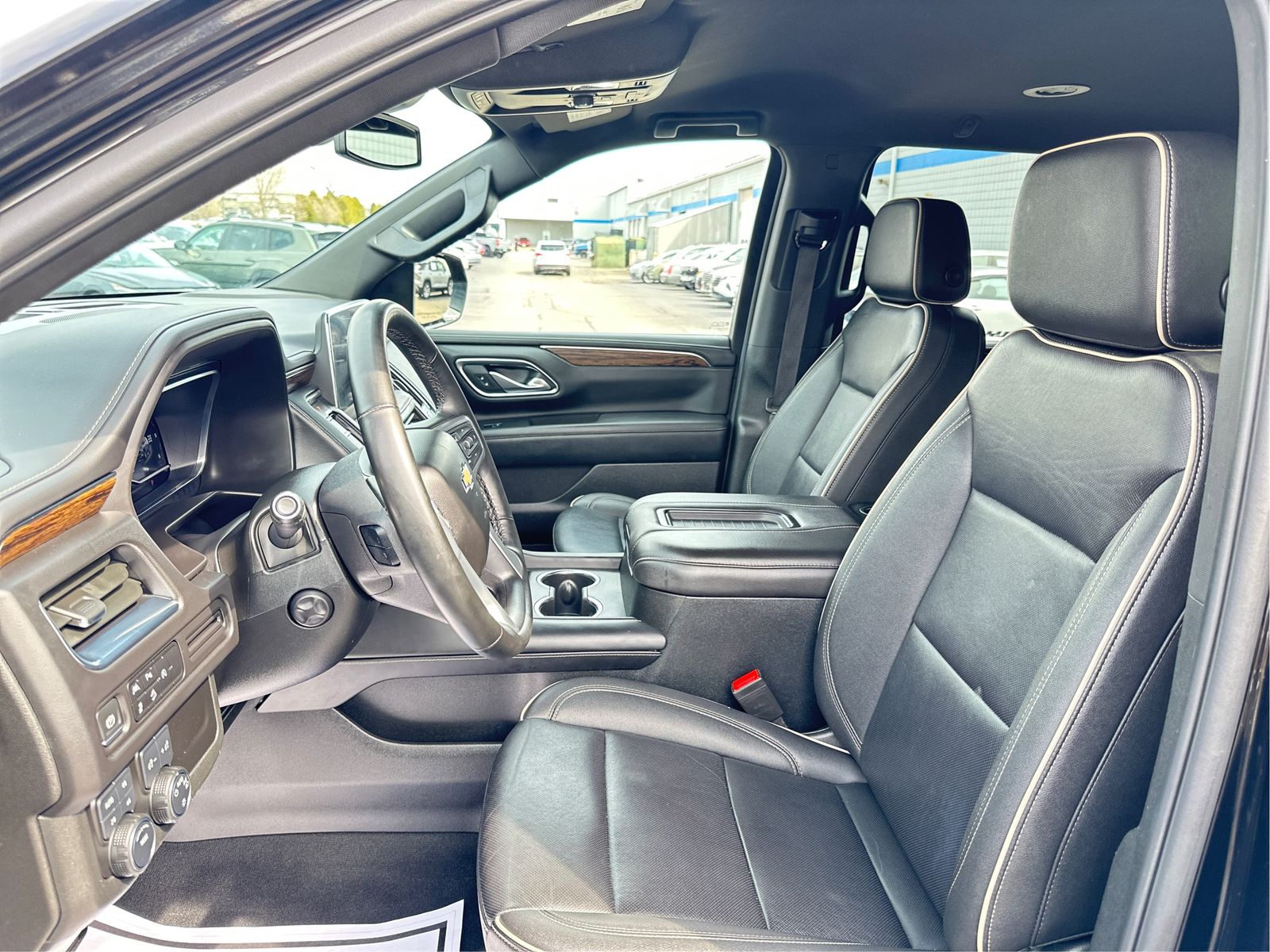 2024 Chevrolet Suburban Premier - Photo 9