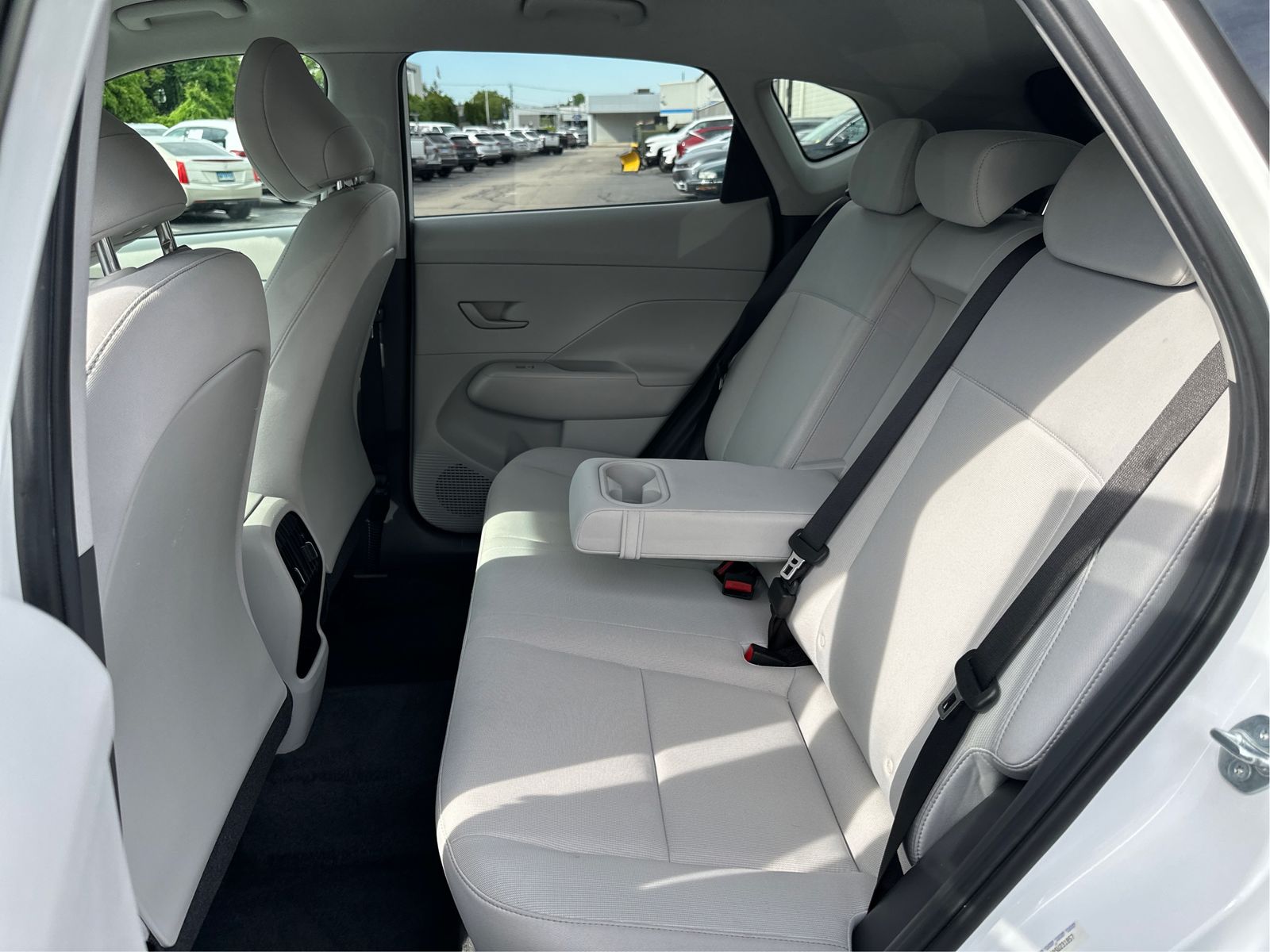 2025 Hyundai Kona SEL - Photo 10