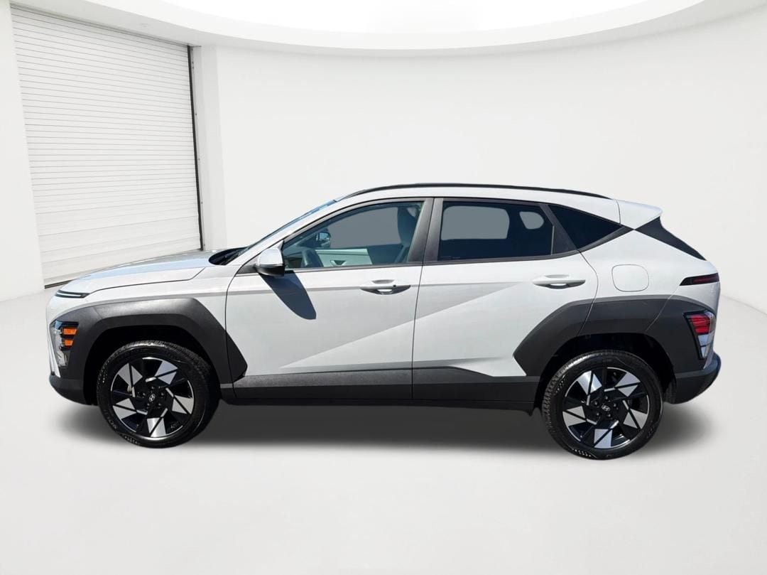 2025 Hyundai Kona SEL - Photo 8