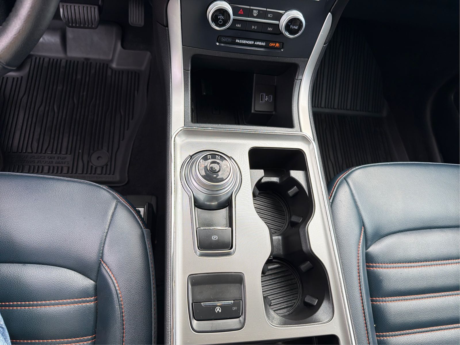 2023 Ford Edge SEL - Photo 16
