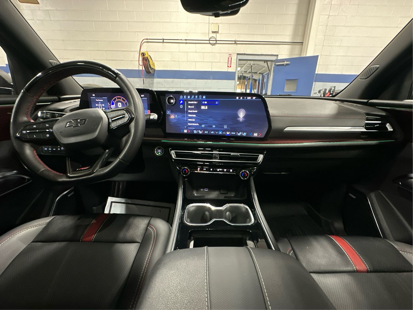 2024 Chevrolet Traverse RS - Photo 27