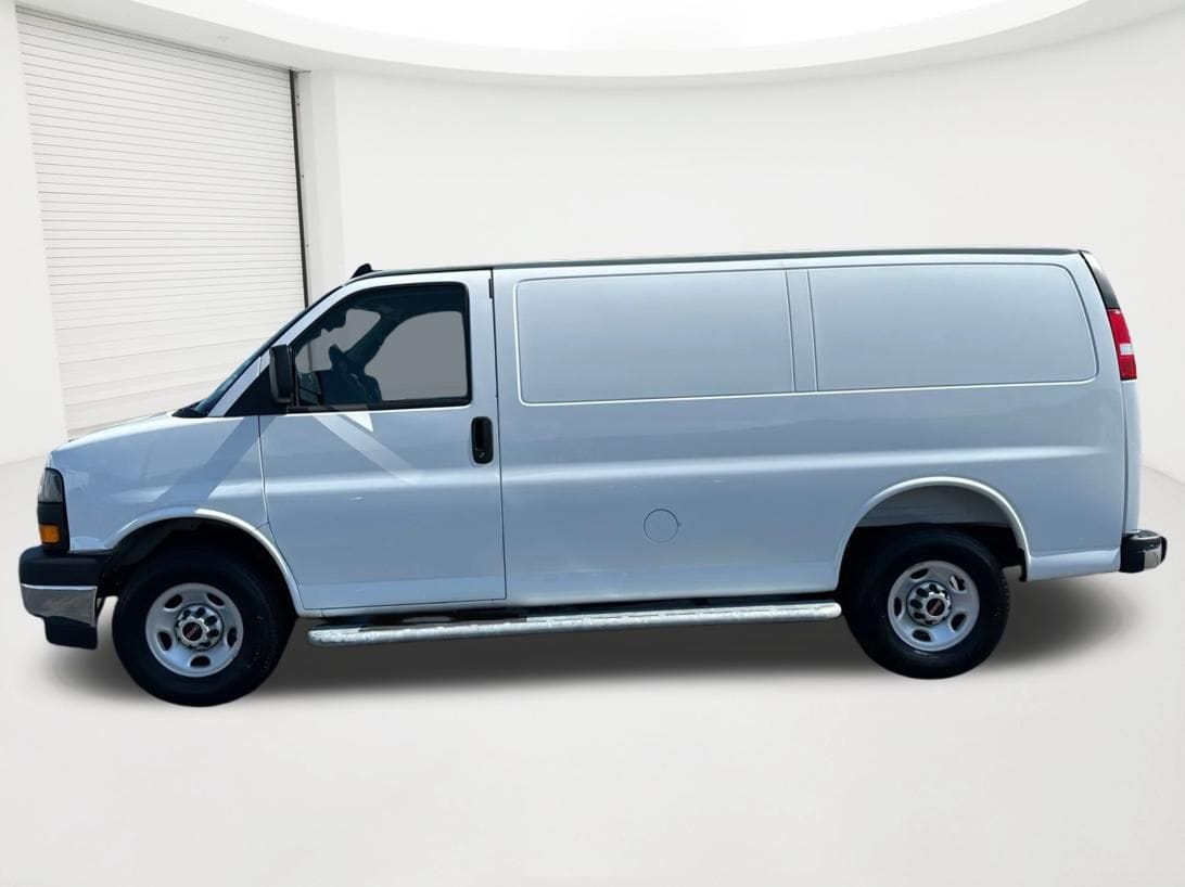 2025 GMC Savana Cargo Work Van - Photo 8