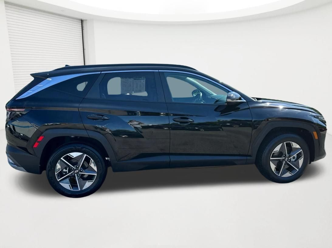 2025 Hyundai Tucson SEL Convenience - Photo 4