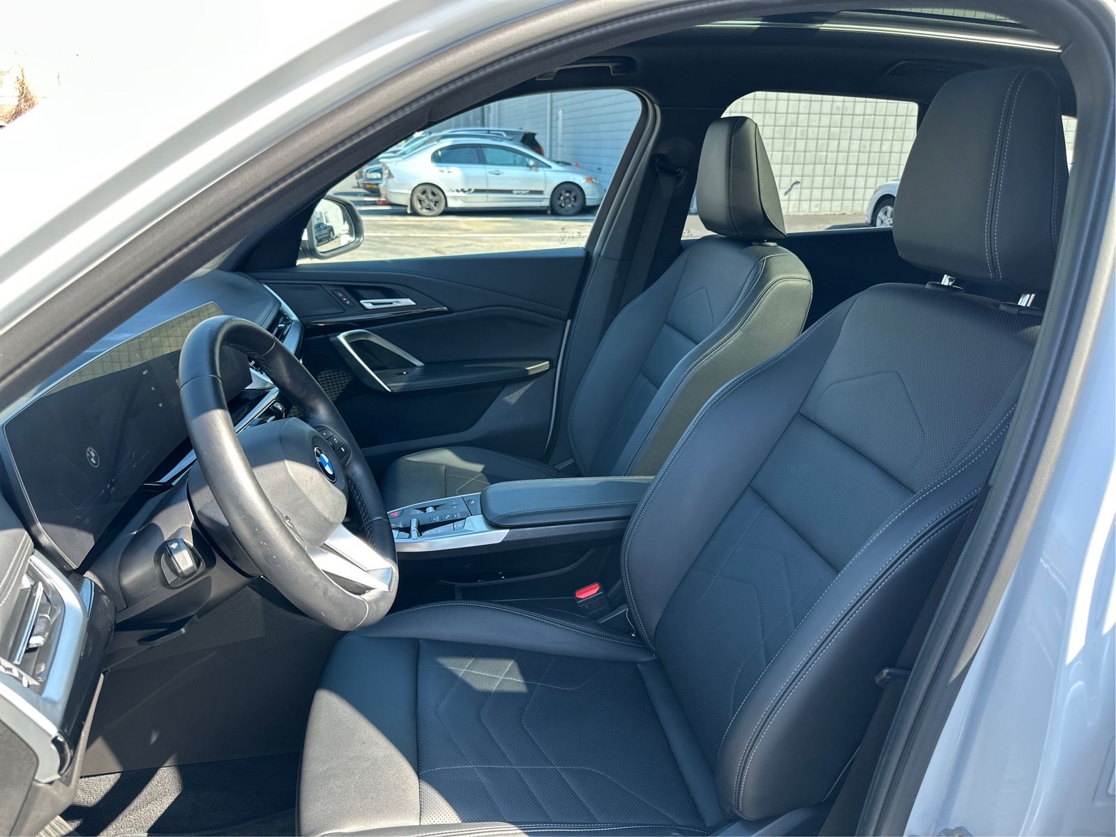 2025 BMW X1 28i - Photo 9