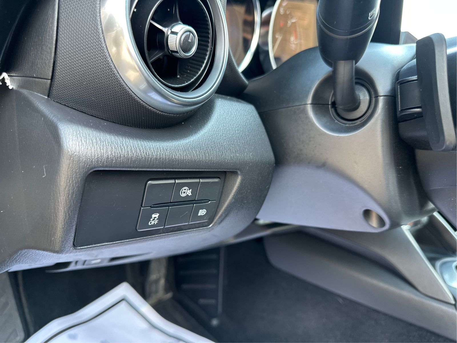 2025 Mazda MX-5 Miata RF Grand Touring - Photo 18