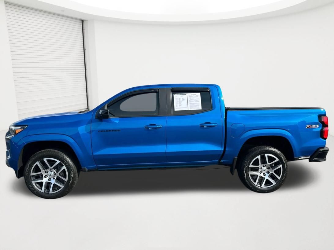 2023 Chevrolet Colorado Z71 - Photo 8