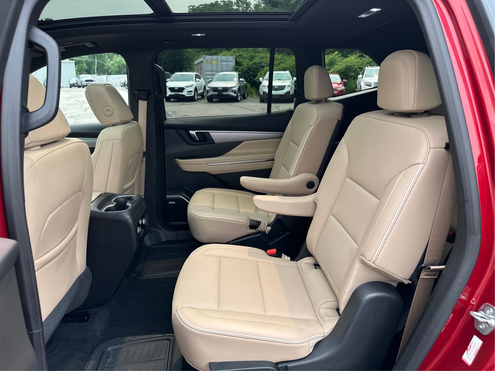 2025 Buick Enclave Preferred - Photo 10