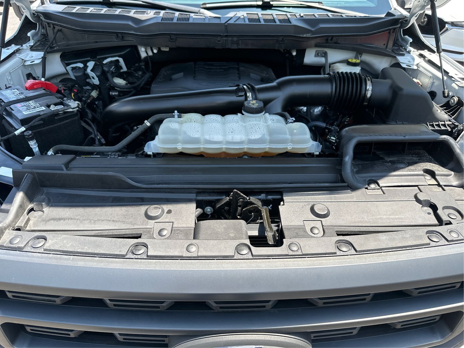 2023 Ford F-150 XLT - Photo 23