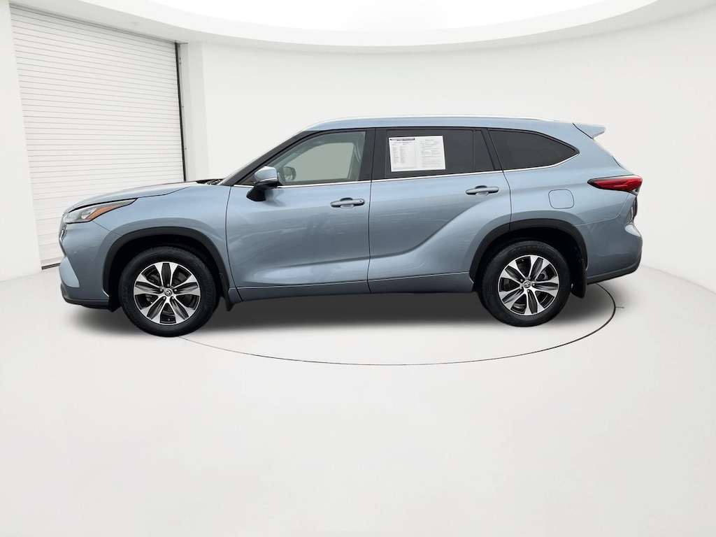 Used 2020 Toyota Highlander XLE SUV