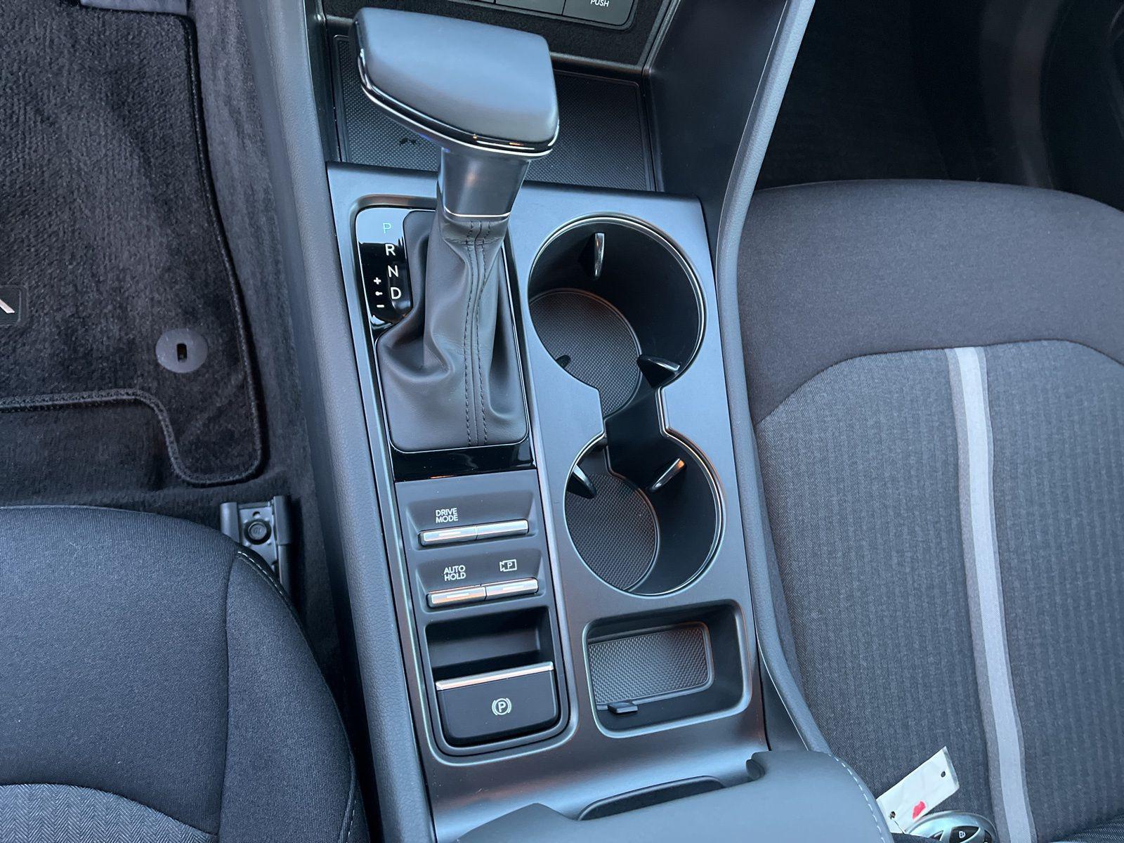 2025 Hyundai Sonata SE - Photo 35