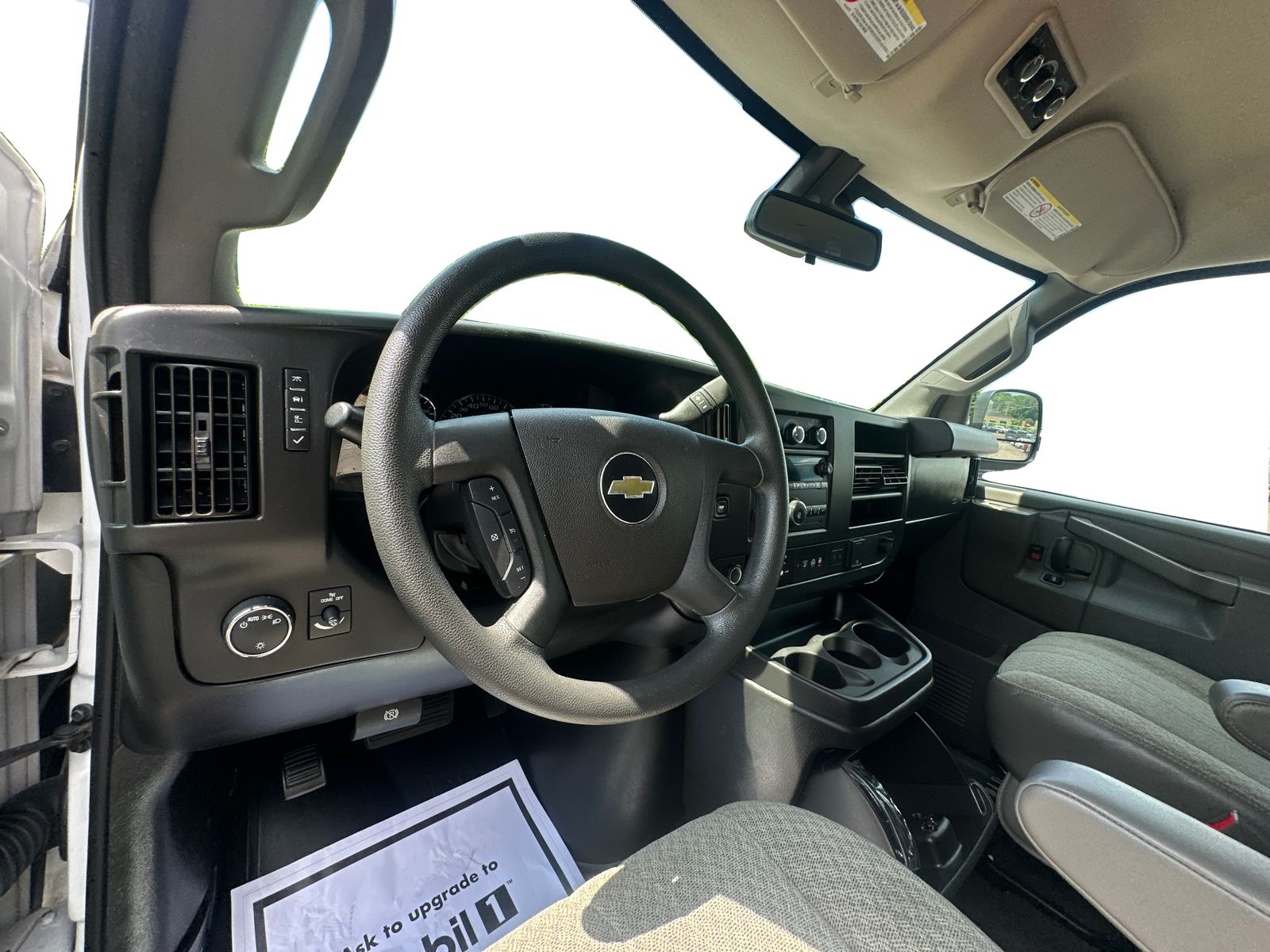 2020 Chevrolet Express Passenger LT - Photo 13