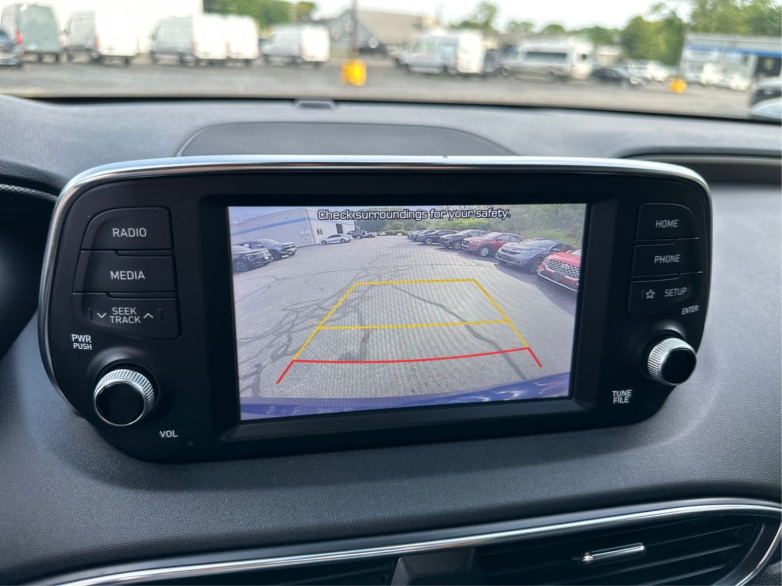 2019 Hyundai Santa Fe SE - Photo 15