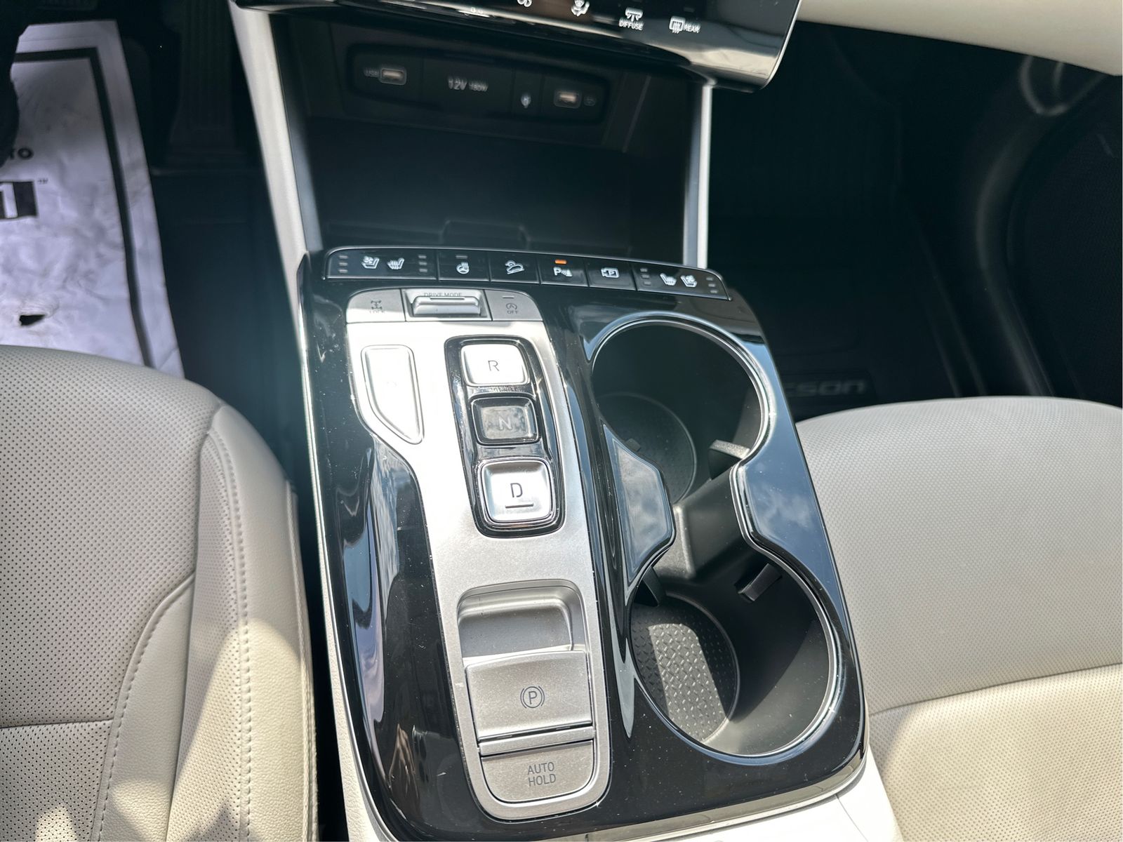 2023 Hyundai Tucson Limited - Photo 17