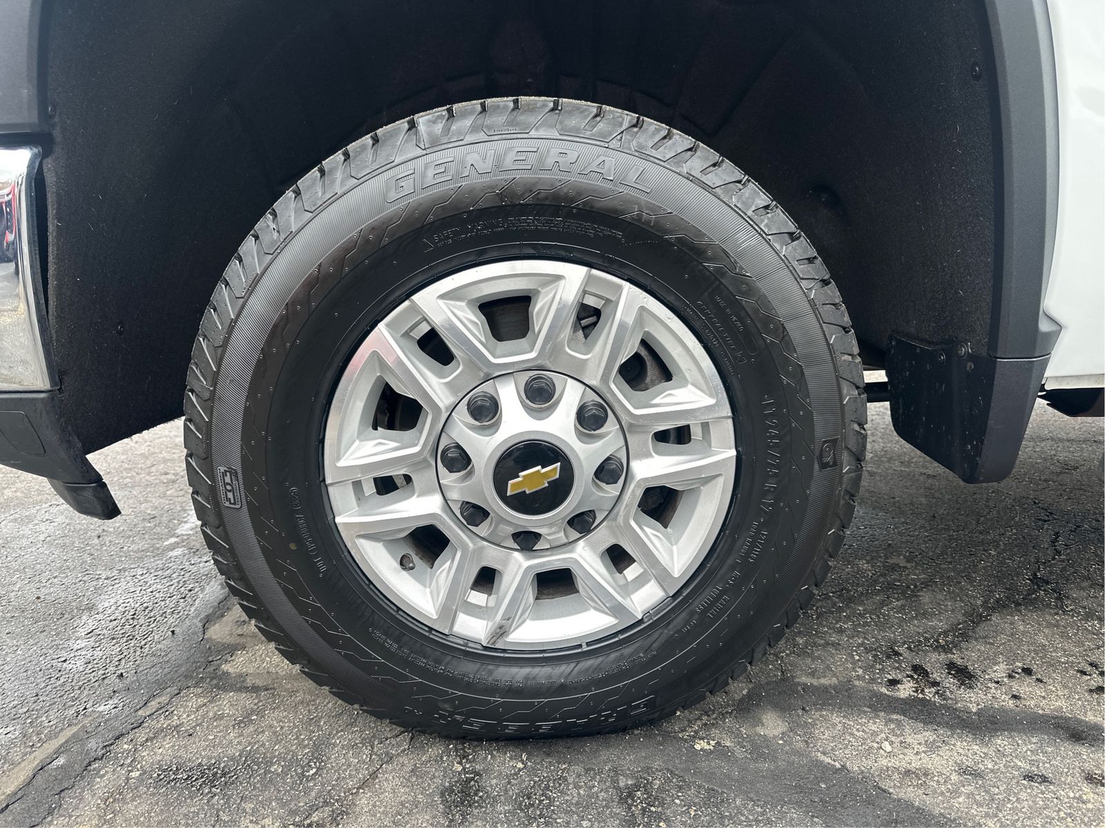 2025 Chevrolet Silverado 2500HD LT - Photo 24