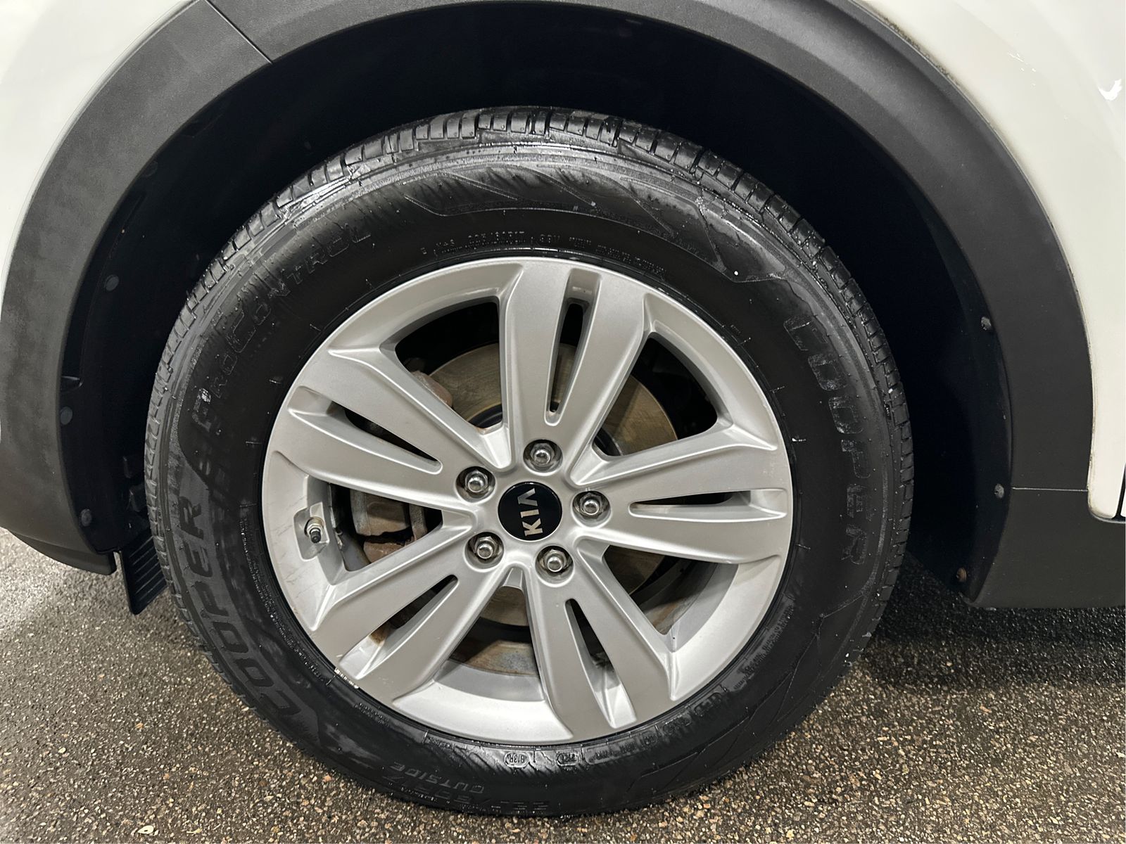 2018 Kia Sportage LX - Photo 24