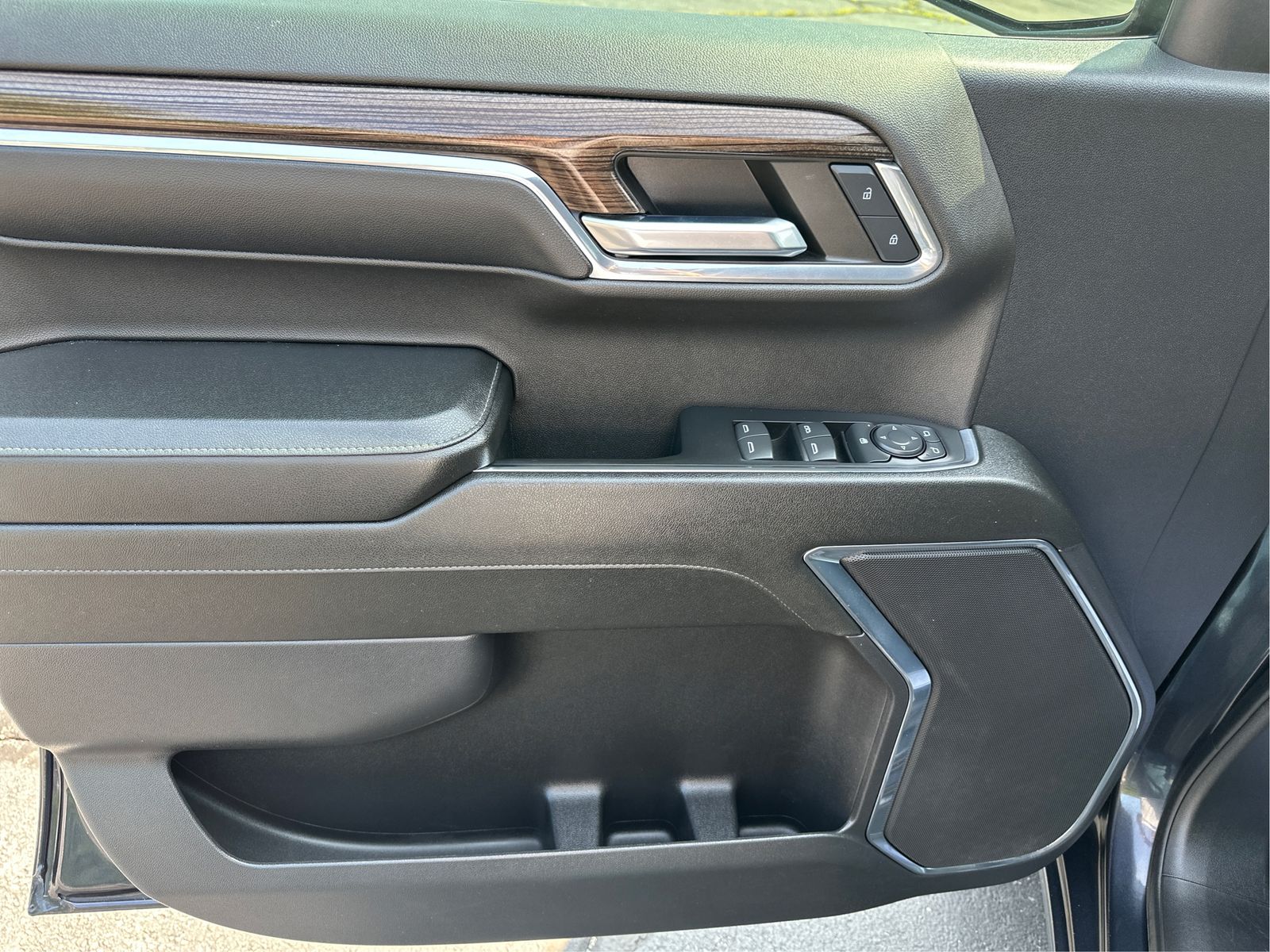 2024 Chevrolet Silverado 1500 LT - Photo 20