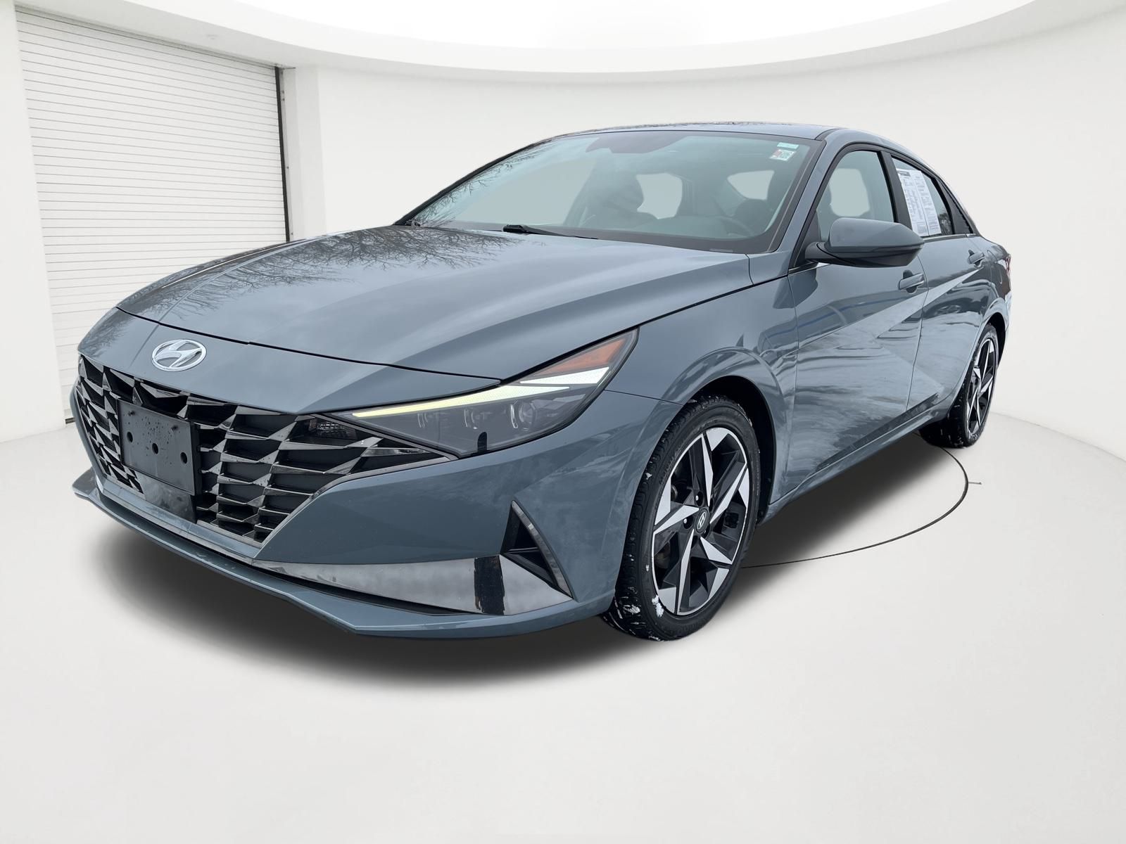 2023 Hyundai Elantra Limited's photo