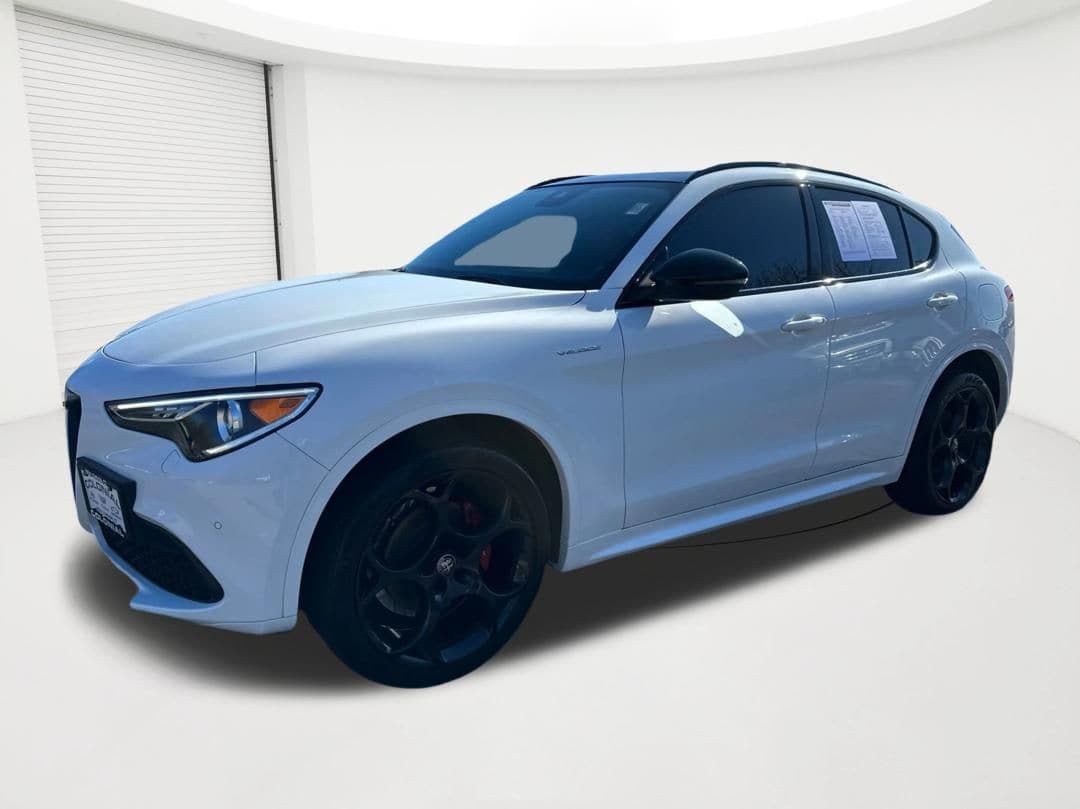2022 Alfa Romeo Stelvio Ti Veloce AWD's photo