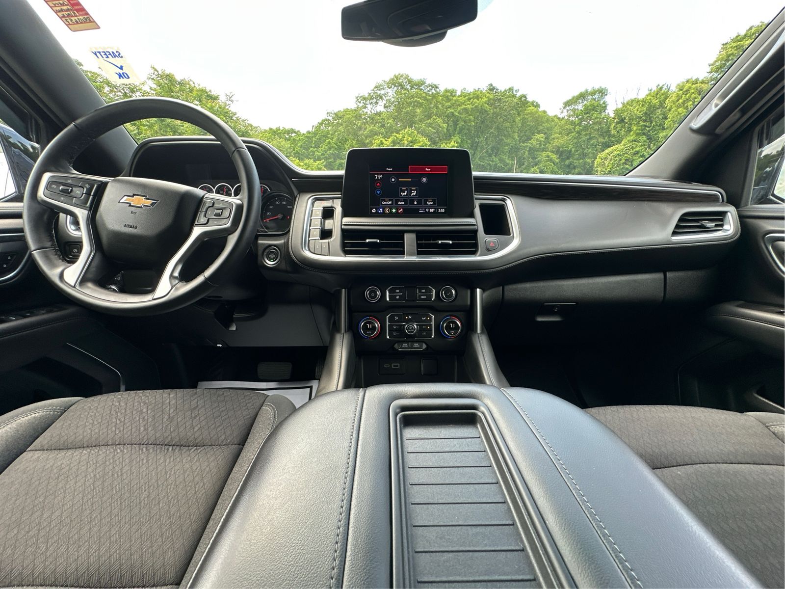 2024 Chevrolet Suburban LS - Photo 26