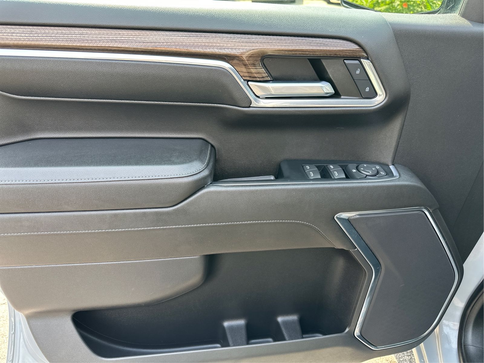 2024 Chevrolet Silverado 1500 LT - Photo 20