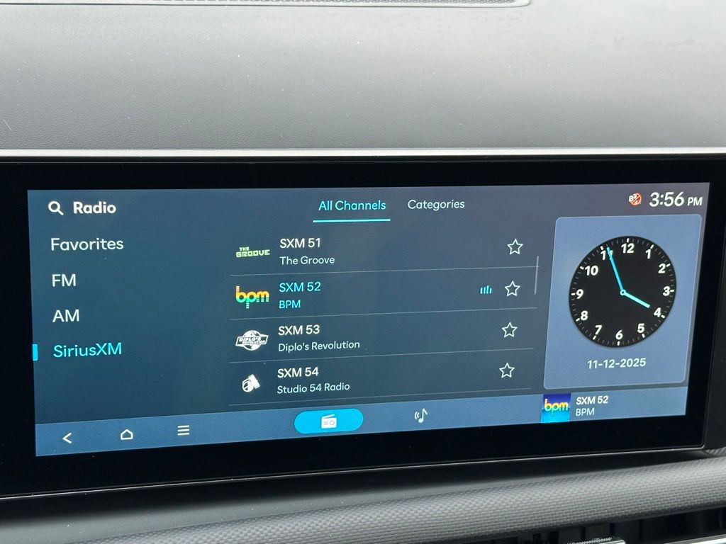 2025 Hyundai Tucson SE - Photo 18