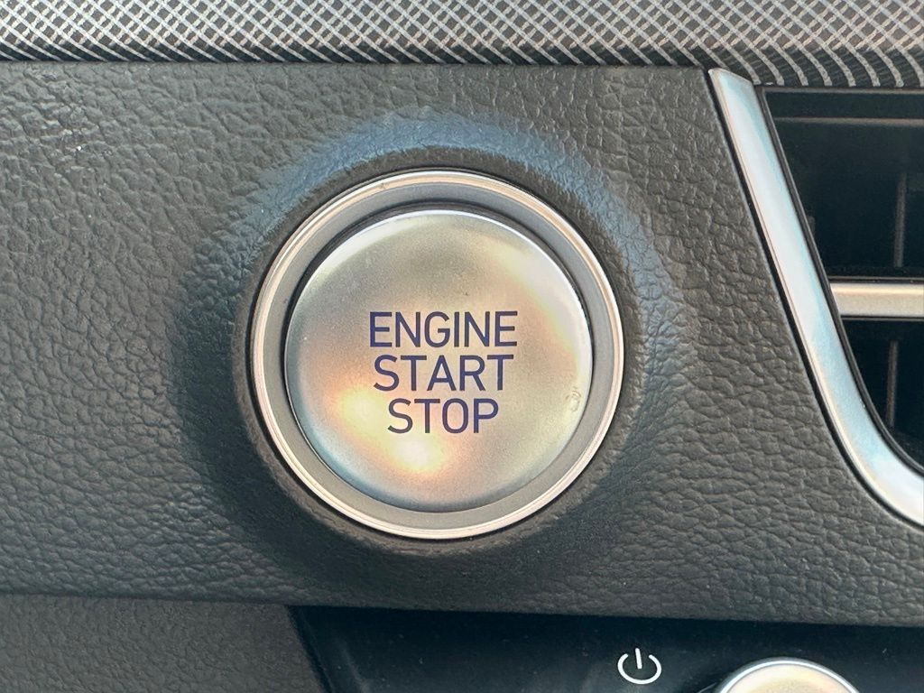 2025 Hyundai Sonata SE - Photo 17