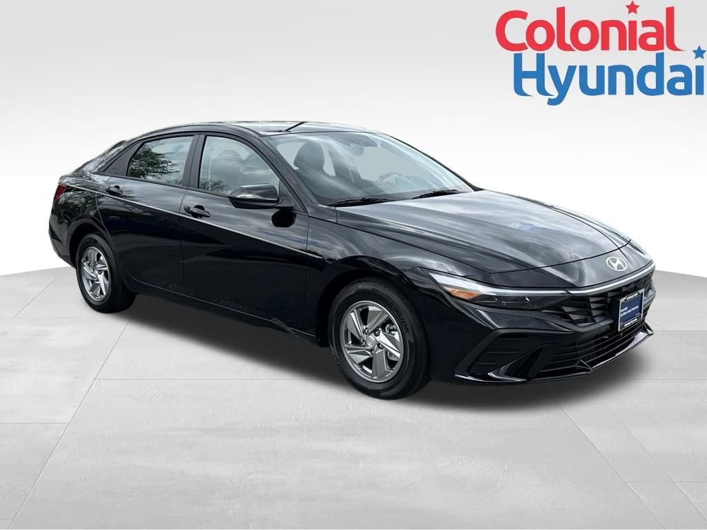 Used 2026 Hyundai Elantra SE Sedan