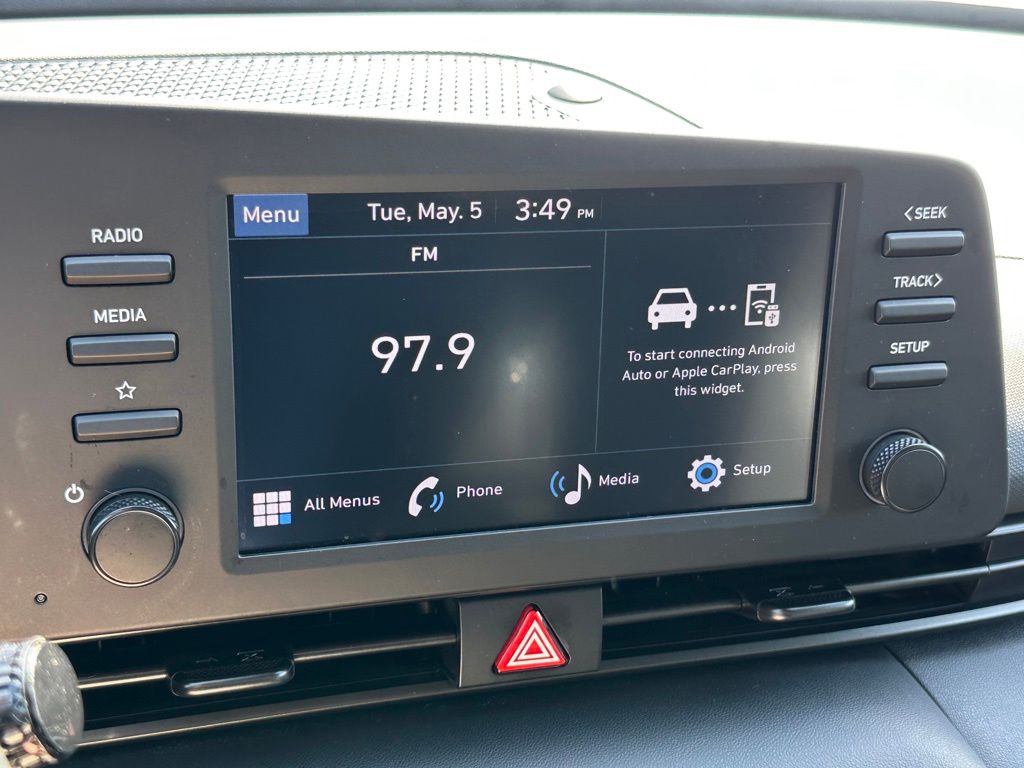 2025 Hyundai Elantra SEL - Photo 20