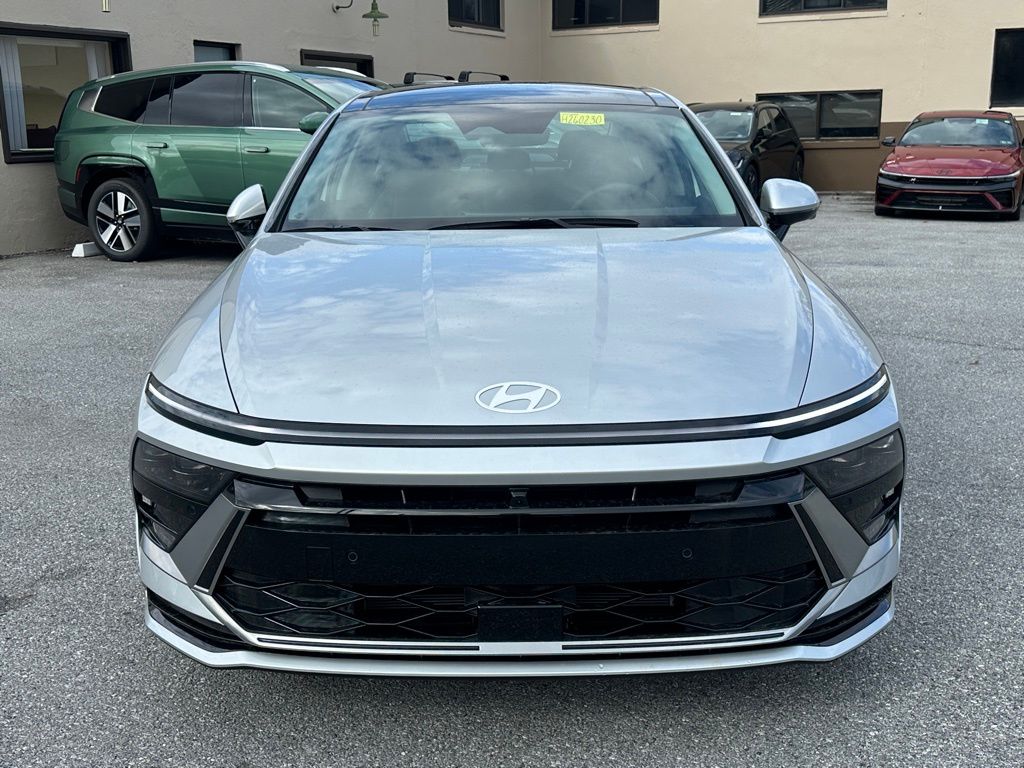 2026 Hyundai Sonata Hybrid Limited photo 2