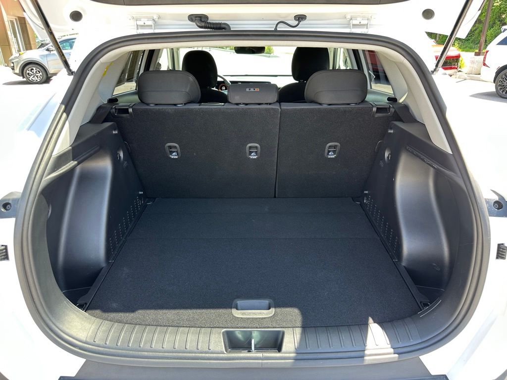 2025 Hyundai Kona SEL - Photo 25