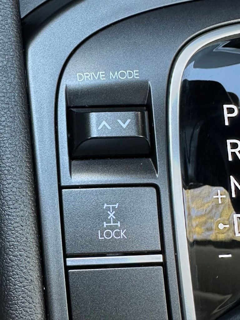 2025 Hyundai Kona SEL - Photo 19