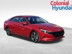 New 2023 Hyundai Elantra SEL Sedan Downingtown