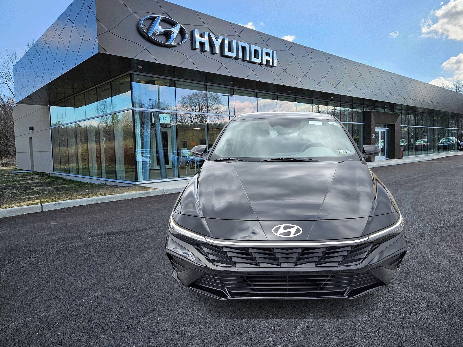 Used 2024 Hyundai Elantra SEL with VIN KMHLM4DG4RU720144 for sale in Downingtown, PA