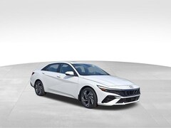 2025 Hyundai Elantra Hybrid Limited Sedan