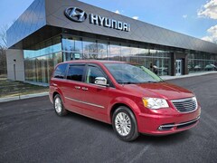 2015 Chrysler Town & Country Touring-L Van