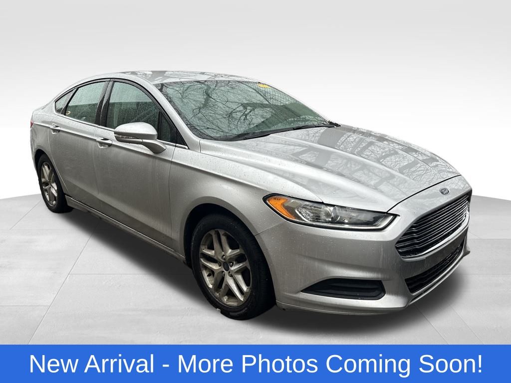 2014 Ford Fusion SE's photo