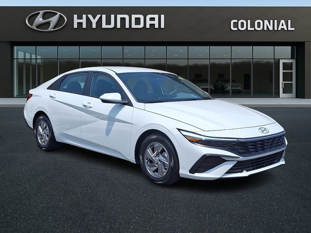 Certified 2025 Hyundai Elantra SE Sedan