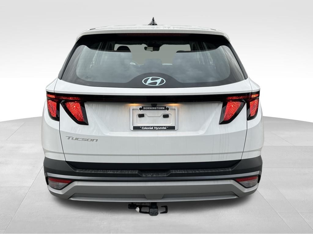 2025 Hyundai Tucson SE - Photo 6