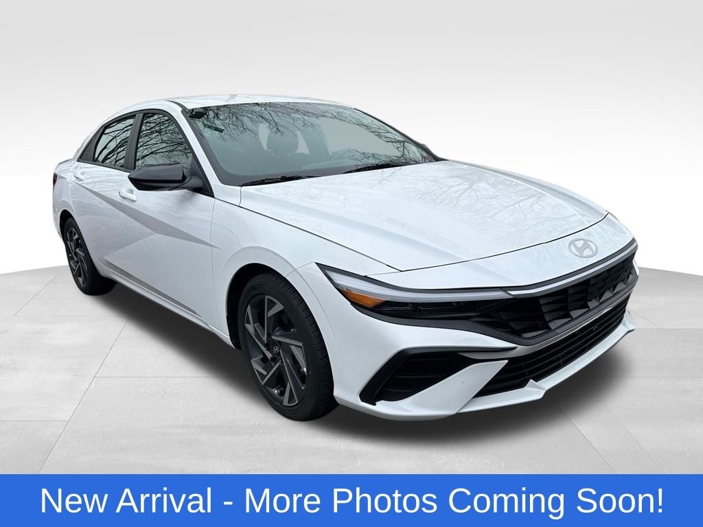 Certified 2025 Hyundai Elantra SEL Sport Sedan