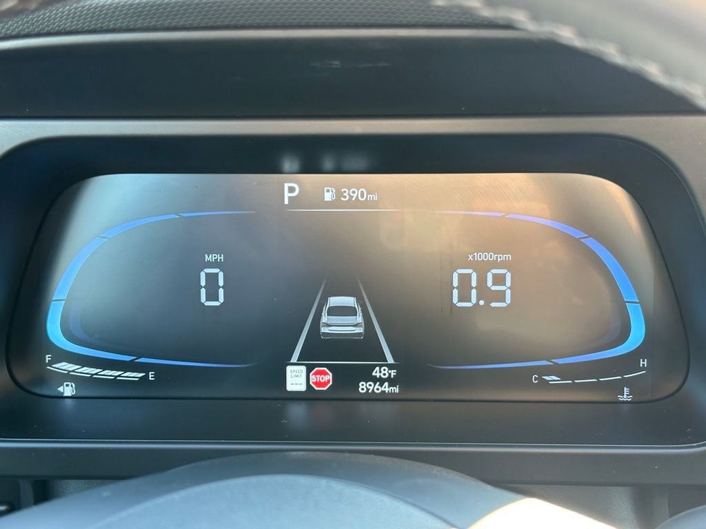 2025 Hyundai Elantra SEL - Photo 16