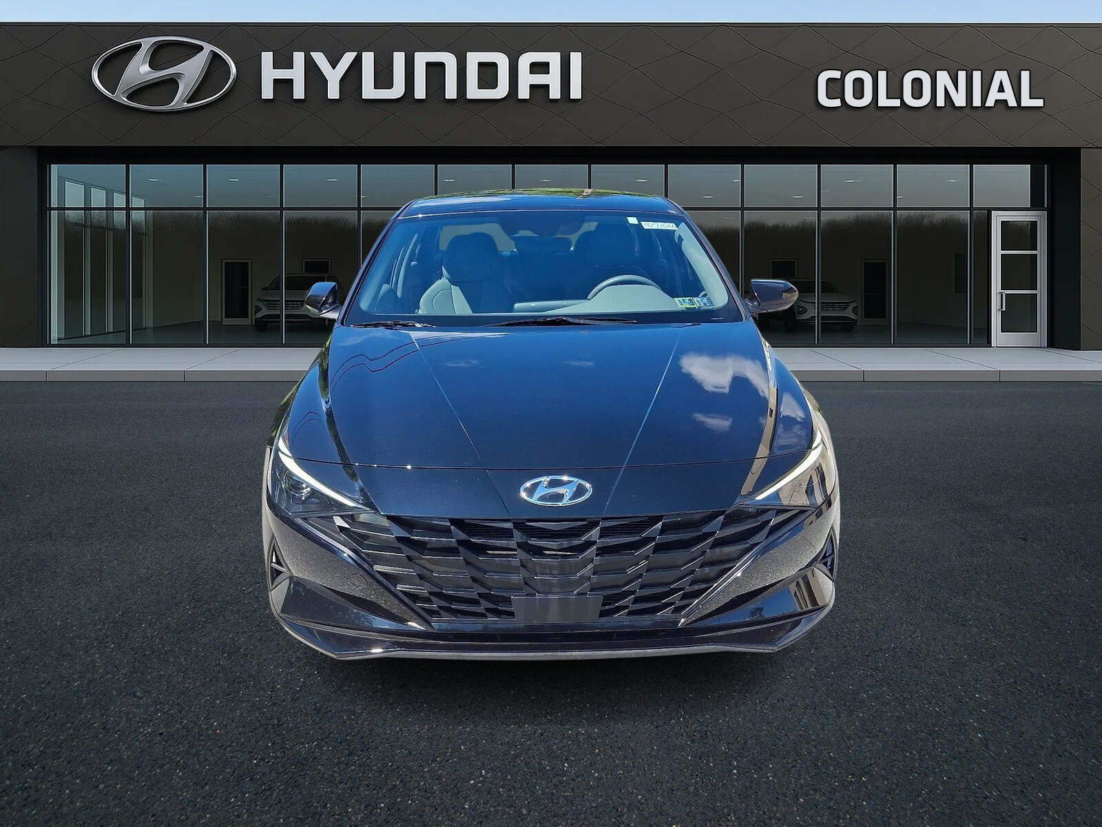 2023 Hyundai Elantra SEL photo 2